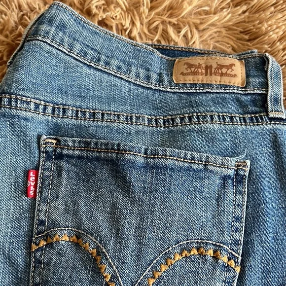 Levi’s 505 medium wash jeans straight leg - Picture 2 of 8